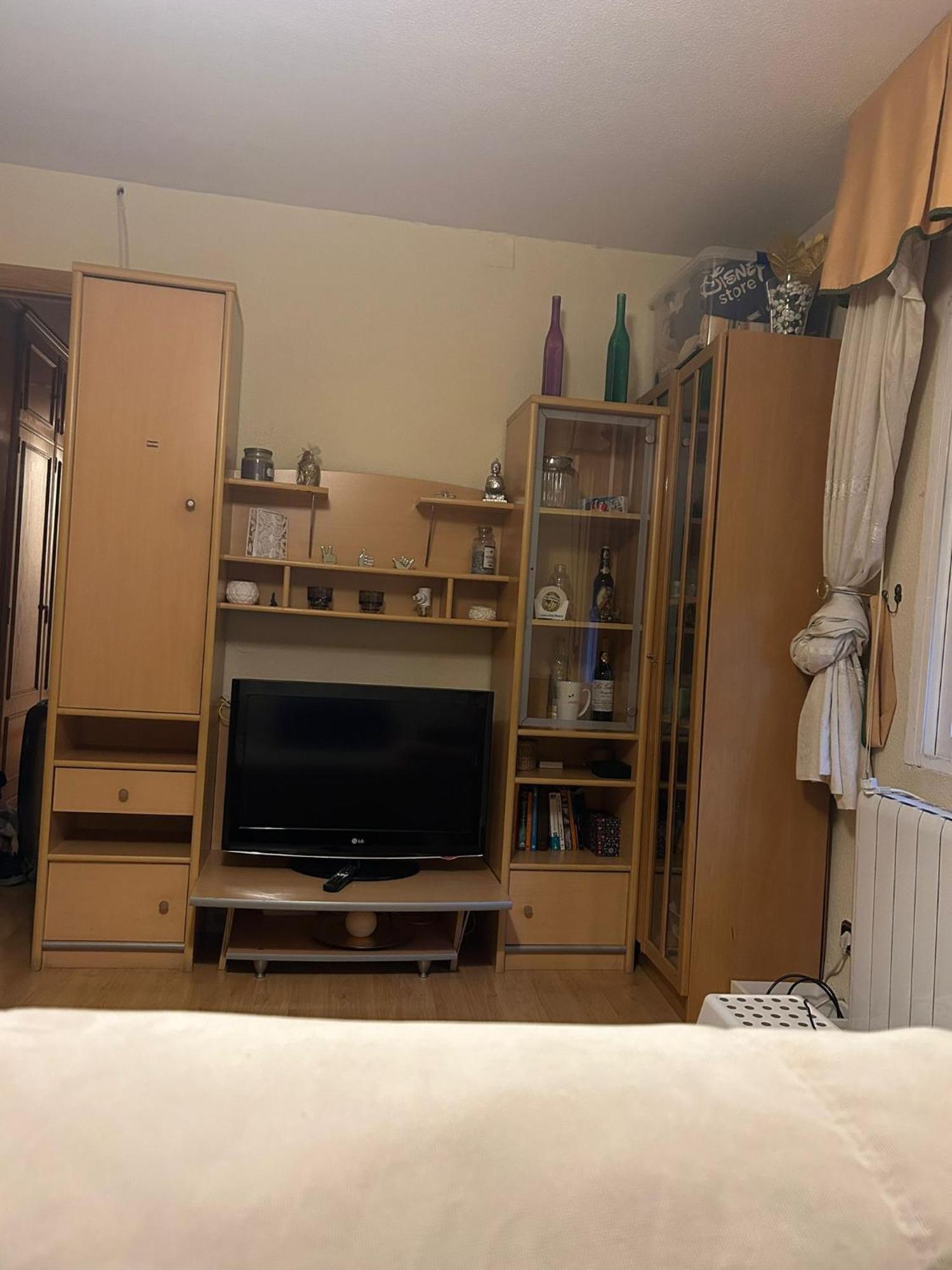 Amplia Habitacion En Buena Ubicacion Madrid Buitenkant foto